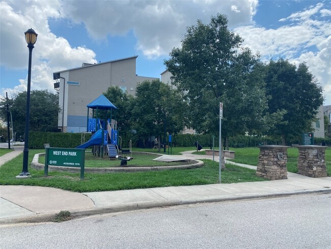 Building Photo - 4619 Maxie St