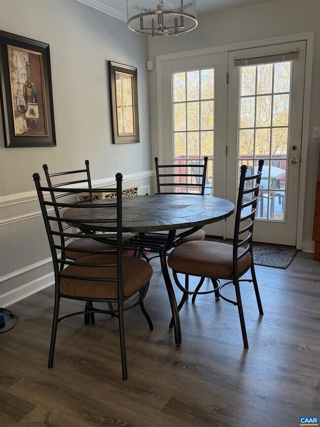 Building Photo - 136 Goldenrod Ct