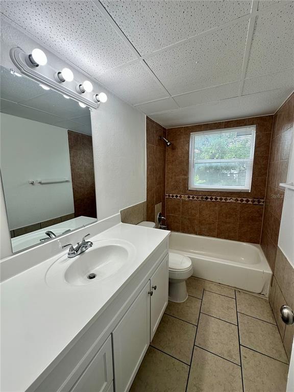 Building Photo - 5104 Londonderry Blvd