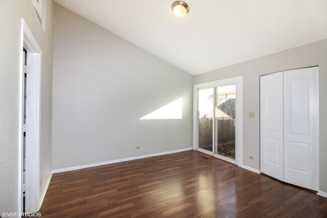 Building Photo - 707 Clearwood Ct