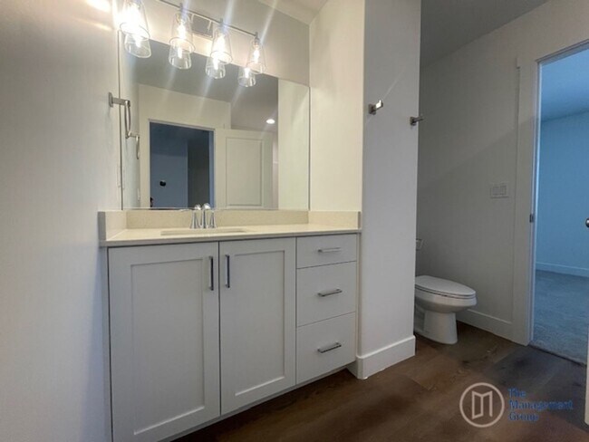 Building Photo - Cedar City Townhome!