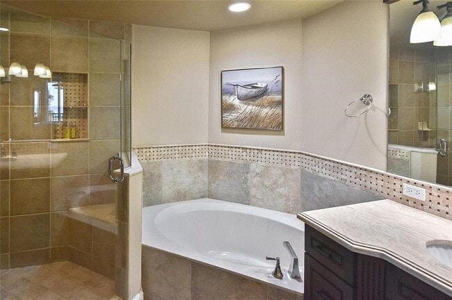Building Photo - 3313 Sunset Key Cir