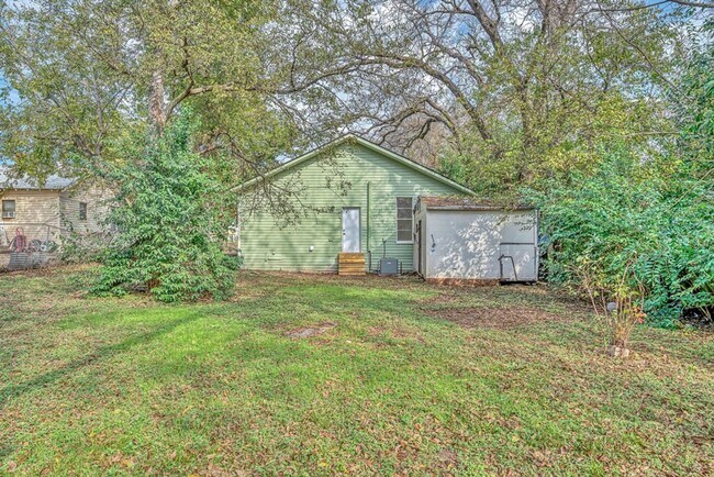Building Photo - Newly Remodeled 4BD 2BA Home in Waco