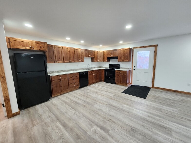 Primary Photo - 153 Clark Rd