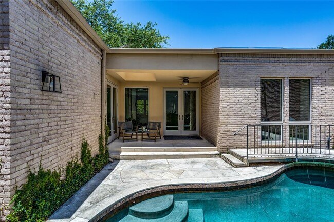 Building Photo - 3231 Tarryhollow Dr