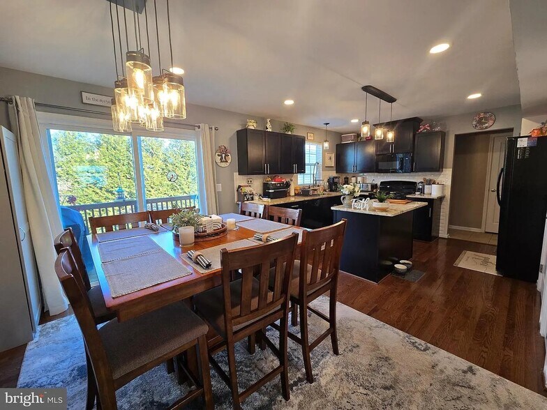 Building Photo - 12203 Salt Cedar Ln