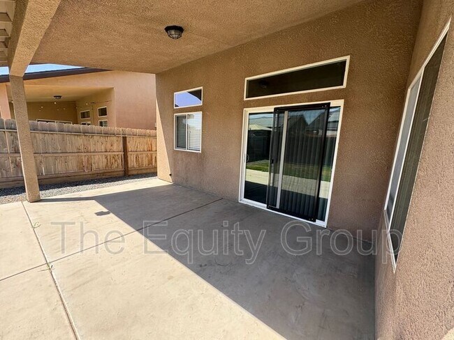 Building Photo - 30910 Jackrabbit St