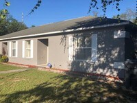 Building Photo - 3215 Emanuel Dr