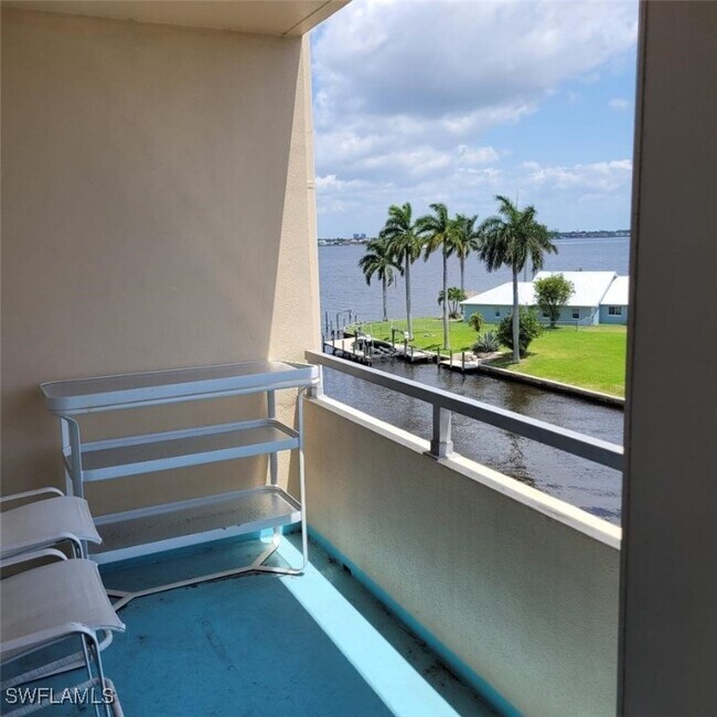 Building Photo - 1766 Cape Coral Pkwy E