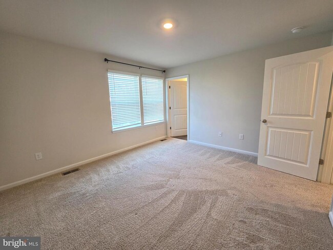 Building Photo - 424 Ridgely Blvd