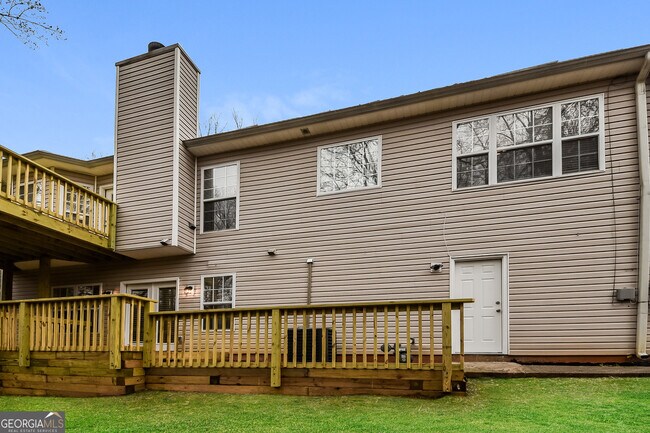 Building Photo - 1816 Creveis Rd