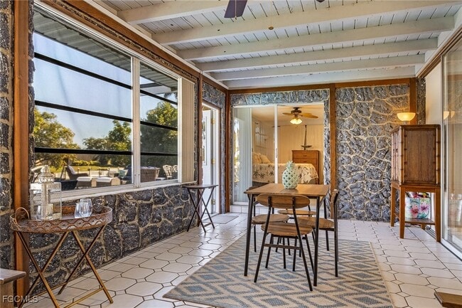 Building Photo - 2823 SE 18th Ave