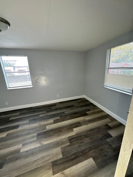 Building Photo - 1039 Phelps St