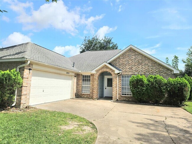Building Photo - 20170 Southern Colony Ct