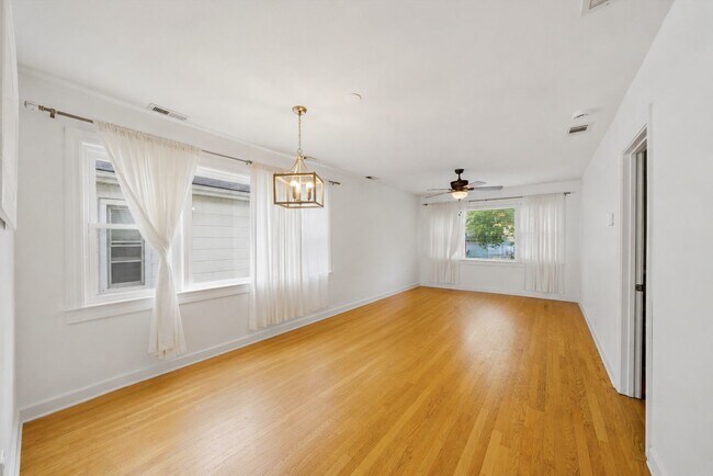 Building Photo - 2231 N 75th Ave