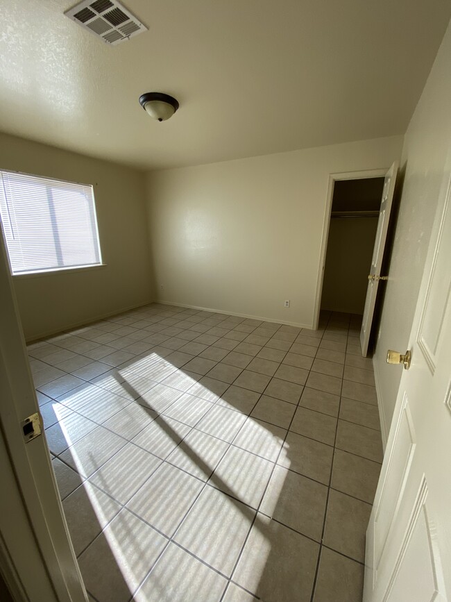 2nd Bedroom Walk in Closet - 8495 Roseway Dr