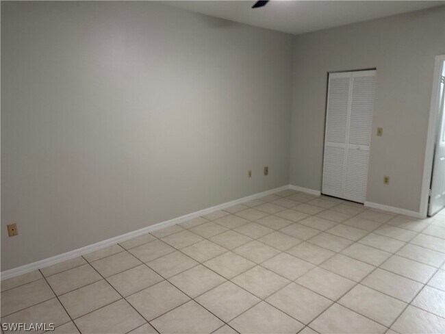 Building Photo - 4281 22nd Ave SW