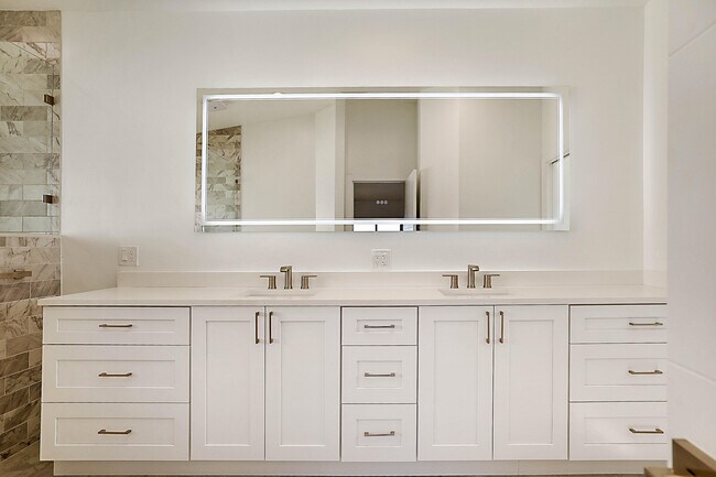 Building Photo - 2 Inlet Cay Dr