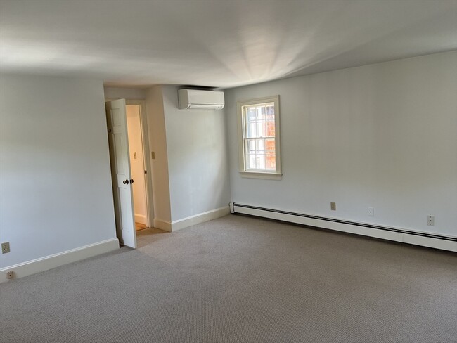 Building Photo - 8 Morse Ct