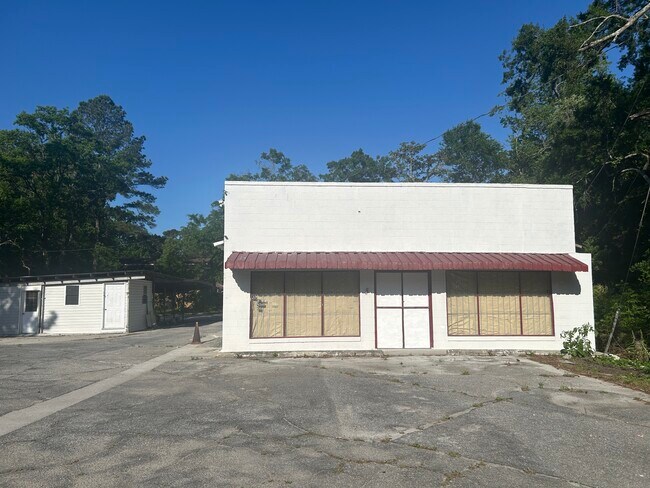 Building Photo - 55 Main St