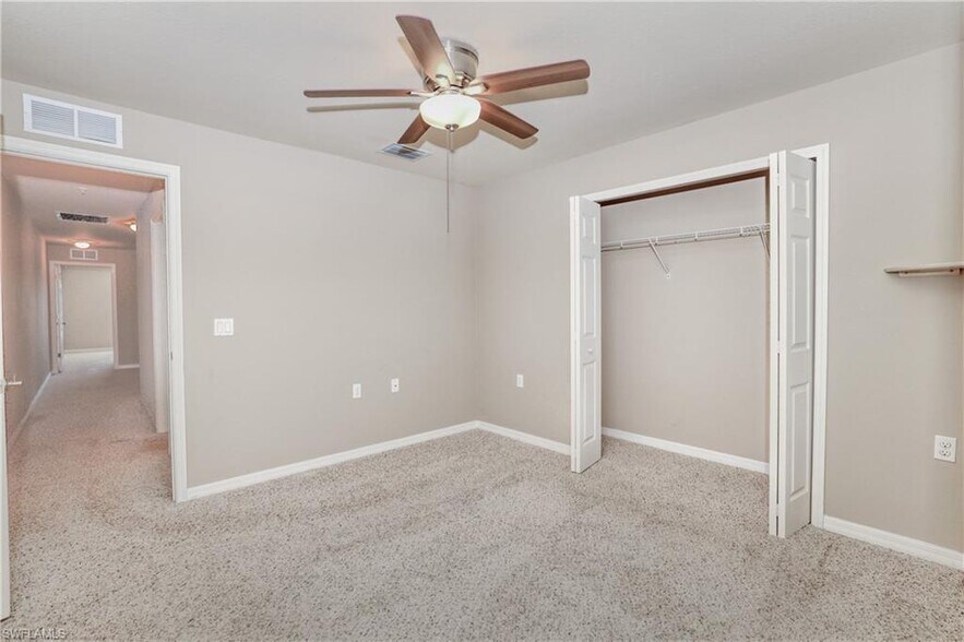 Building Photo - 9093 Gervais Cir