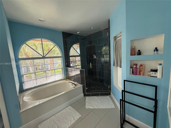 Building Photo - 6263 NW 42nd Ct