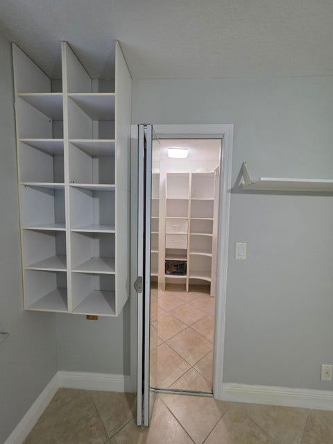 Building Photo - 9460 SW 61st Way