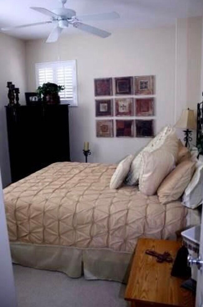 Building Photo - 27955 Alta Vista Ave