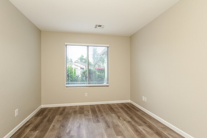 Building Photo - 6034 Castano Dr