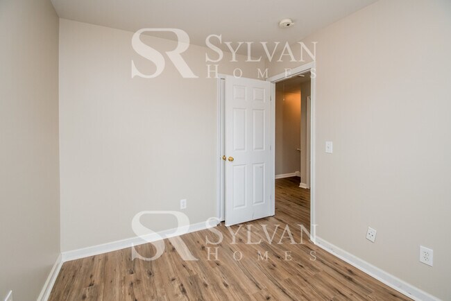 Building Photo - The Lifestyle You Deserve.