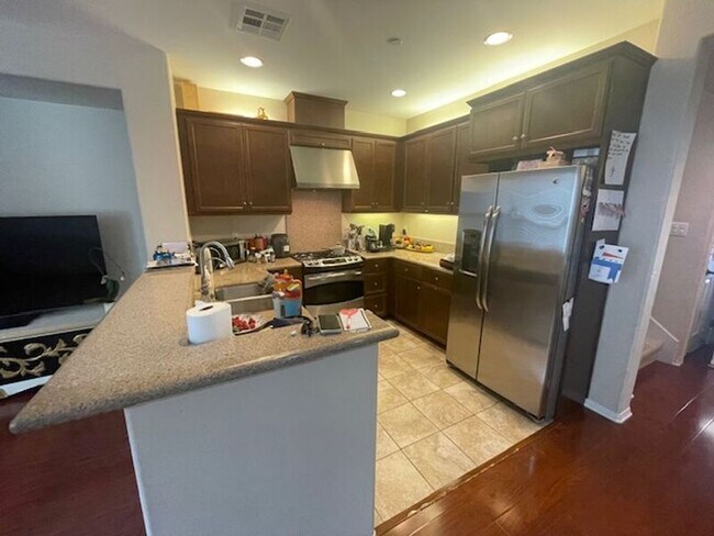 Building Photo - 10678 Village Haven Trail