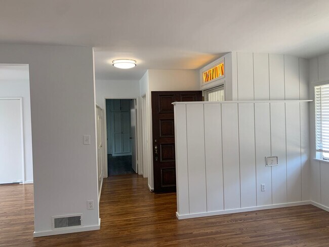Building Photo - Recently Upgraded and Refreshed House with Pool and Casita