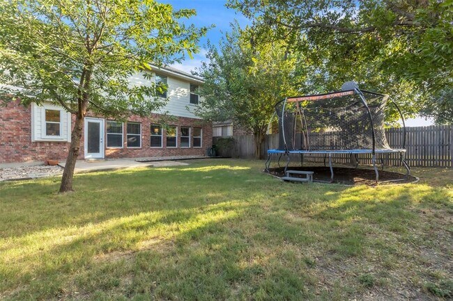 Building Photo - 2844 Mission Tejas Dr