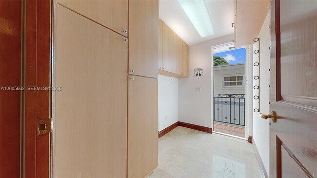 Building Photo - 1131 Stillwater Dr