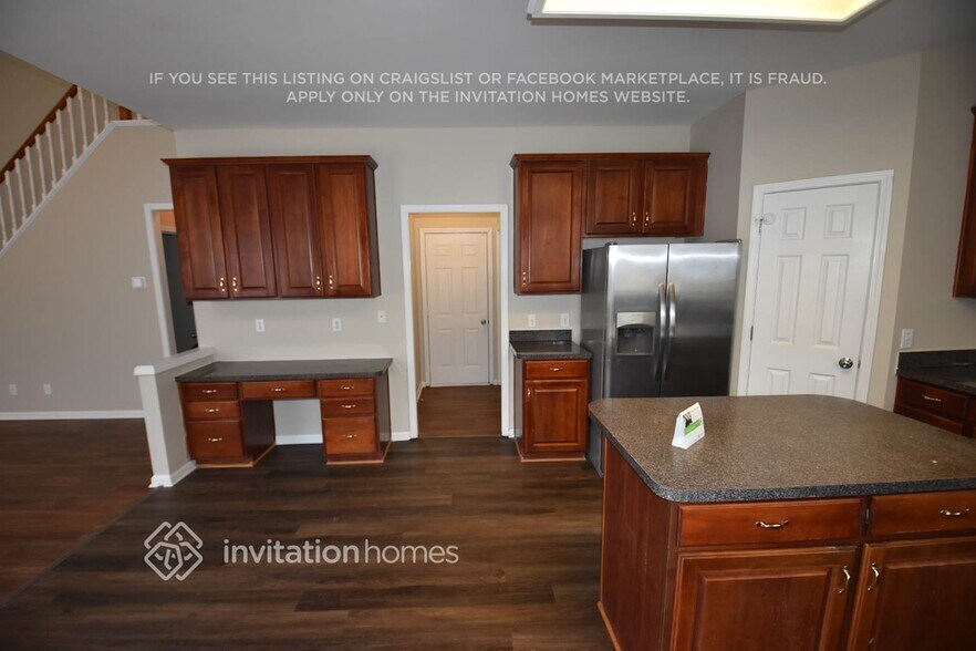 Building Photo - 123 Wilton Pl