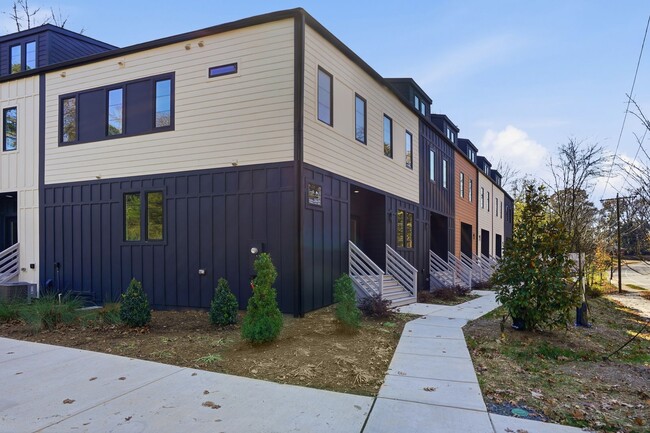 Building Photo - Bright, Open & Exceptionally Large—Your Ideal 2-Story Townhome