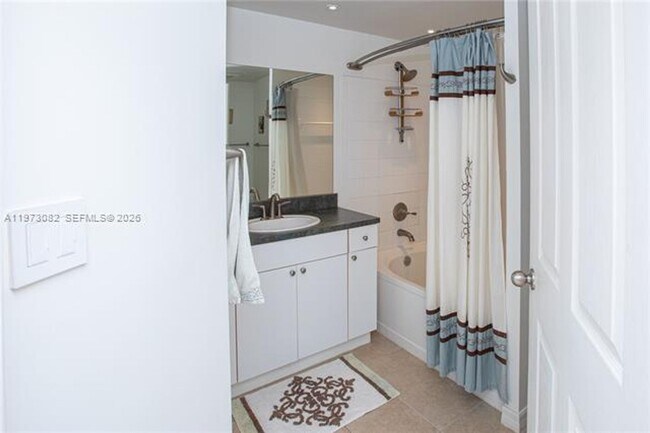 Building Photo - 9172 Collins Ave