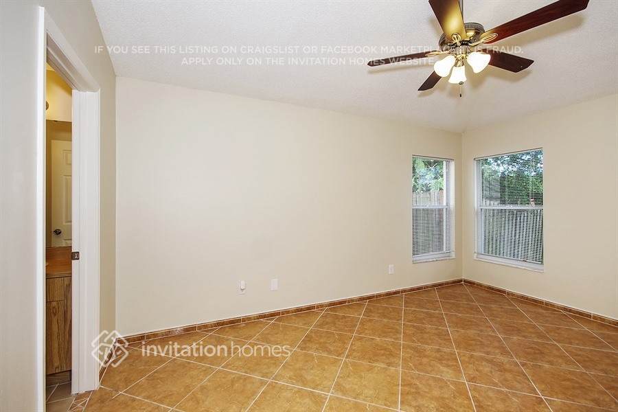 Building Photo - 9472 Brackin St