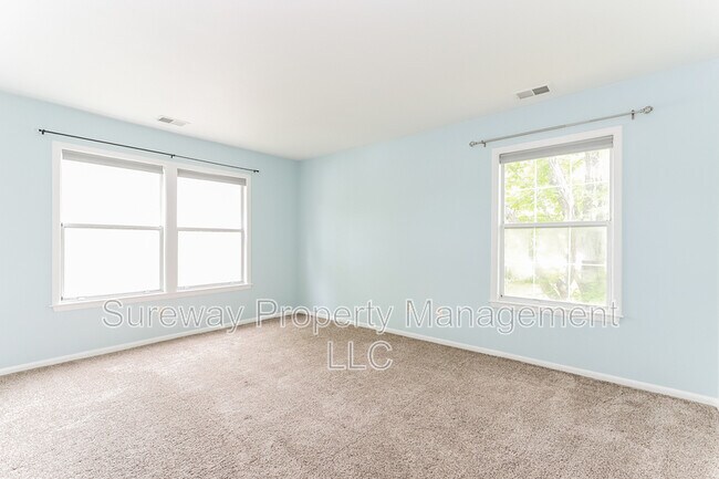 Building Photo - 108 Lowell Ct