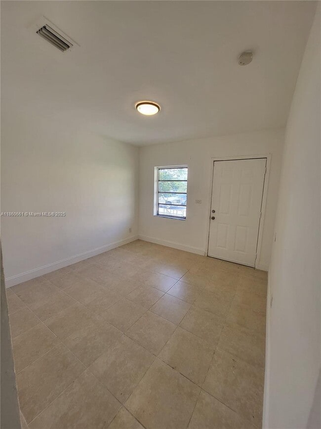 Building Photo - 642 NW 77th St