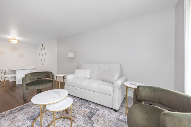 Building Photo - 4301 W Cleveland St