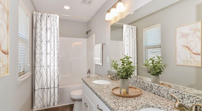 Building Photo - 705 Summer Dawn Cir