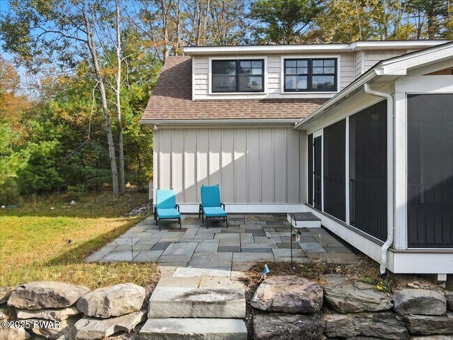 Building Photo - 159 Knapp Rd