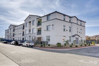 Building Photo - 2 BEDROOM 2 BATH CONDO IN GUARD GATED COMM...