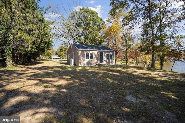 Building Photo - 11003 Bowerman Rd