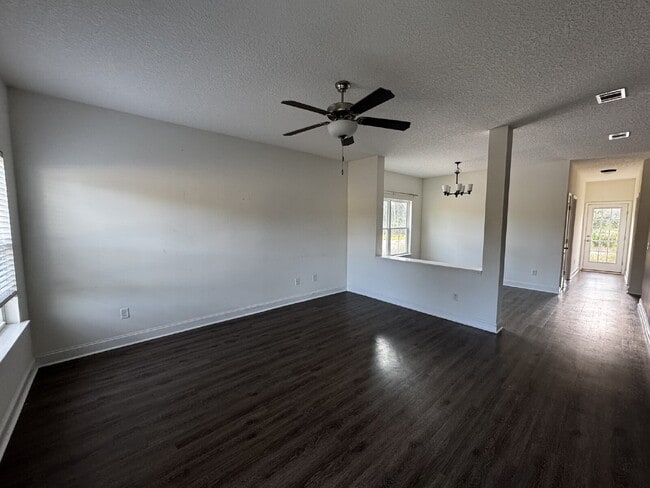 Building Photo - Home for Rent