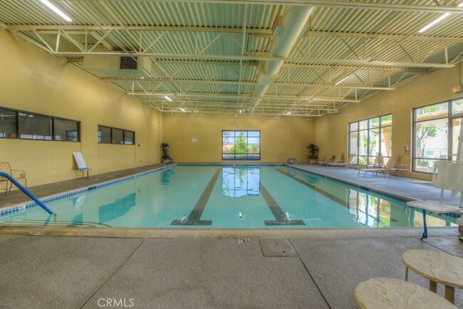 Building Photo - 1168 S Bay Hill Rd