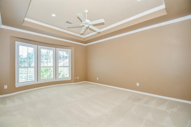Building Photo - 2124 Nantucket Dr