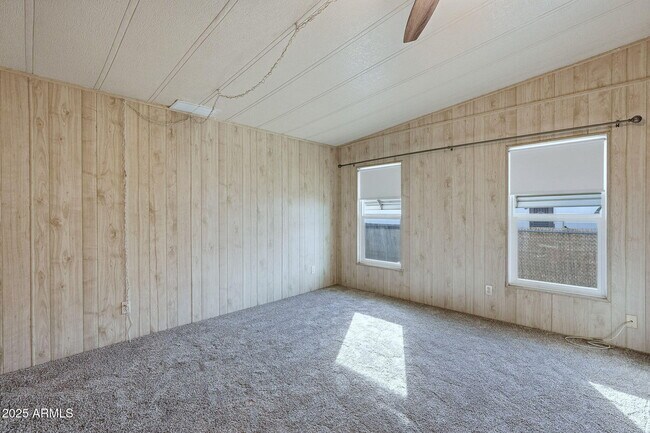 Building Photo - 17048 N 66th Terrace