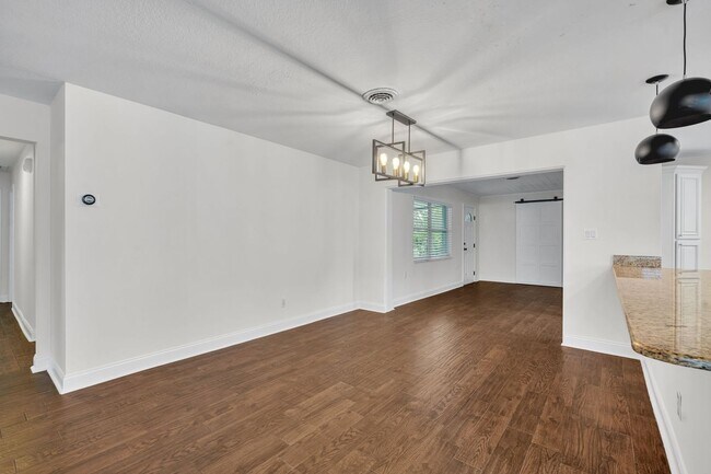 Building Photo - Winter Park Charmer